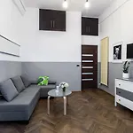 Friendhouse Starovislna *
