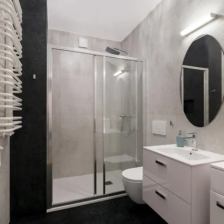 Friendhouse Starovislna Cracovia