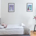Friendhouse Starovislna