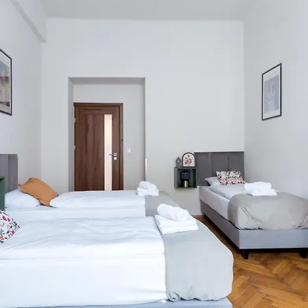 Friendhouse Starovislna Lejlighed *